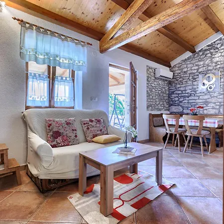 Pinezici-1 By Interhome Σπίτι διακοπών Marčana