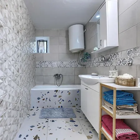 Pinezici-1 By Interhome