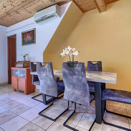 Pinezici-1 By Interhome Σπίτι διακοπών Marčana