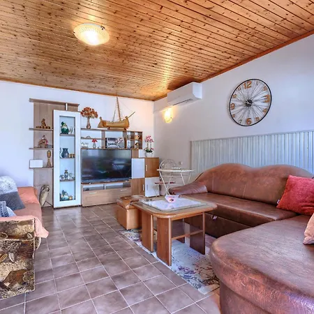 Pinezici - Rca150 By Interhome