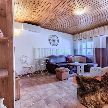 Pinezici - Rca150 By Interhome