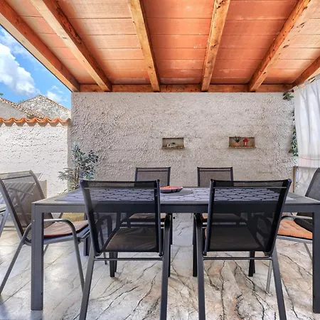 Pinezici-1 By Interhome Σπίτι διακοπών Marčana